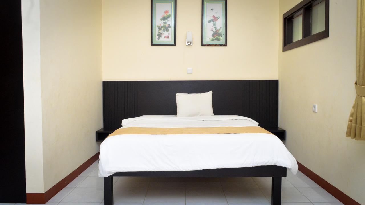 Uni Beach Hotel Pangandaran Eksteriør billede